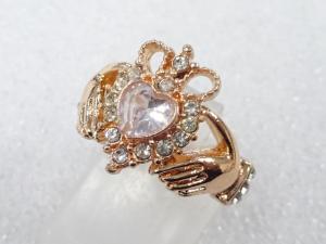 クリスタル　指輪(8号)